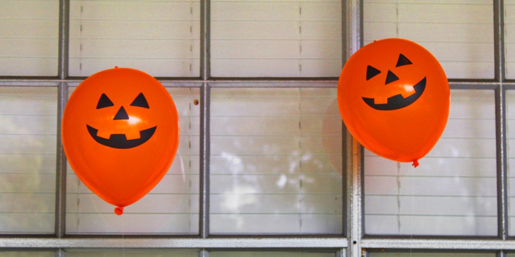 Halloween Balloon Decorations