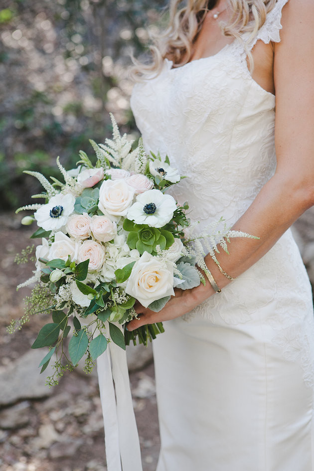 July 4th wedding inspiration. Beautiful flower ideas!