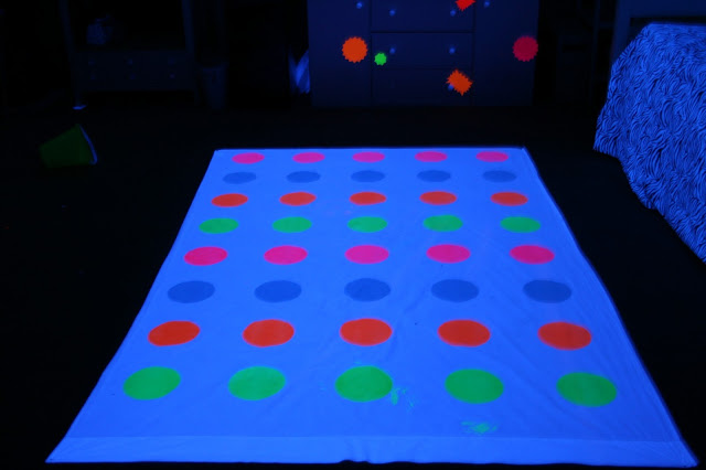 Glow in the dark twister